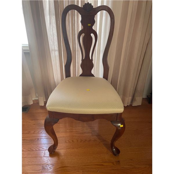 Solid Wood Queen Anne Legs Dining Chair 22Lx19.5Dx40H