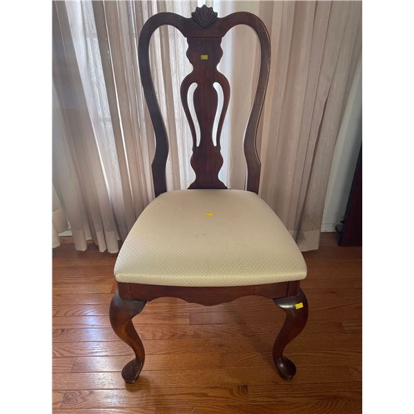 Solid Wood Queen Anne Legs Dining Chair 22Lx19.5Dx40H