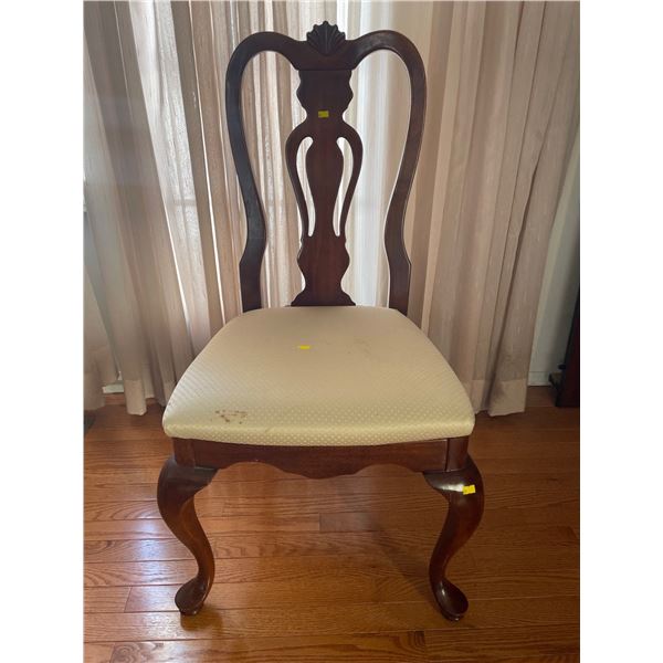 Solid Wood Queen Anne Legs Dining Chair 22Lx19.5Dx40H