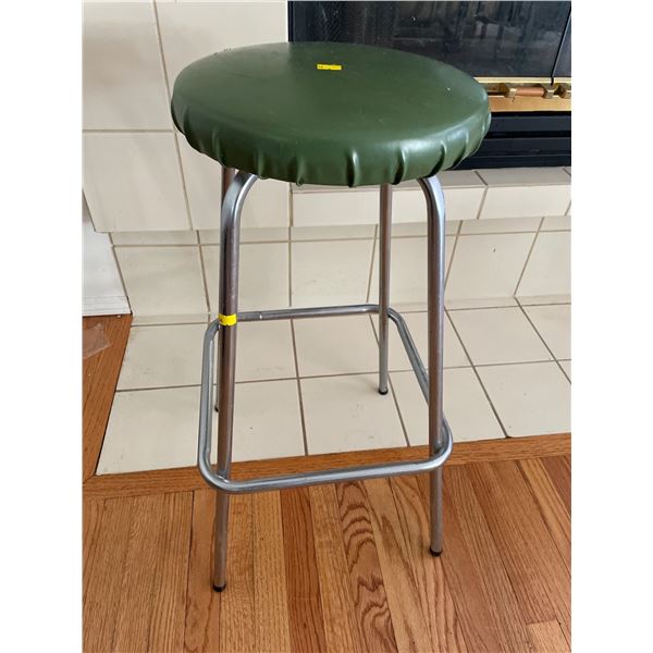 Vintage Retro Bar Stool 28H