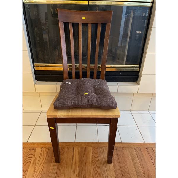 Wooden Kitchen Chair With Seat Pillow 17.5Lx23Dx40H