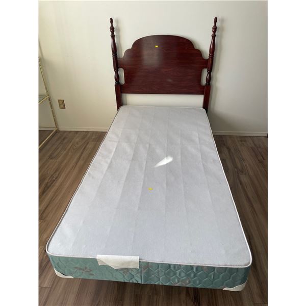 Solid Wood/Metal Decorative Bed Frame - Single Bed With Box Spring 38Lx77Dx49H