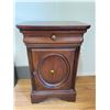 Image 1 : Lexington Night Stand 18Lx14Dx27.5H