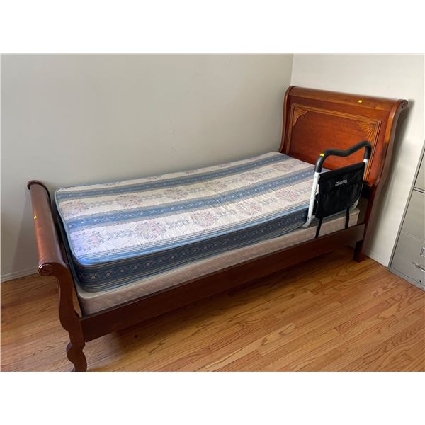 Solid Wood Hand Crafted Single Sleigh Bed With Med Pro Lift Assist 40.5Lx83Dx47H