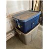 Image 4 : Rubbermaid Storage Bins With Lids - Mystery Contents Included