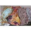 Image 2 : LOT DE 18 ROBES DE CHAMBRE POUR FEMMES