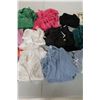 Image 3 : LOT DE 18 ENSEMBLES DE PYJAMAS POUR FEMMES