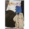 Image 2 : LOT DE 31 MANTEAUX POUR HOMMES / FEMMES ASST