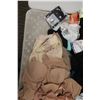Image 2 : LOT DE 40+ SOUS-VÊTEMENTS POUR FEMMES