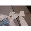 Image 8 : LOT DE 9pcs VOILES DE MARIAGE ET ACCESSOIRES