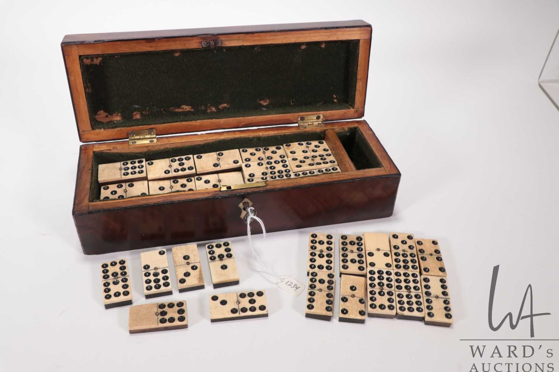Planche de cribbage britannique 3 rails en bois dur 30 cm Planche de cribbage britannique 3 rails en bois dur 30 cm