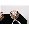 Image 2 : Pair of vintage 14kt yellow gold earrings each set with 8mm genuine pearl