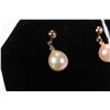 Image 2 : 14kt yellow gold and genuine pearl earrings