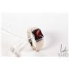 Image 1 : 10kt white gold and red gemstone ring, size 8.25