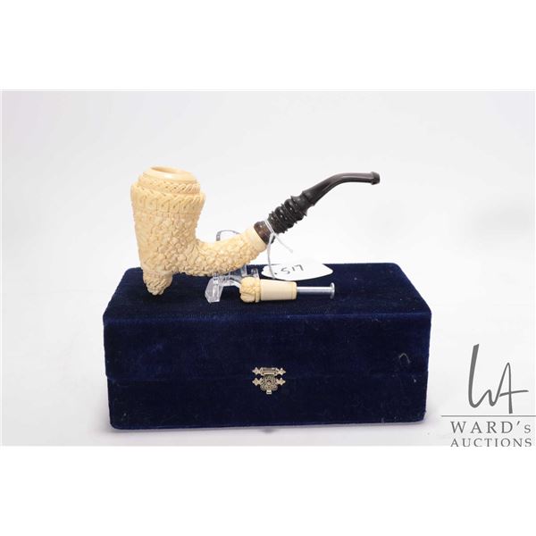 Boxed vintage handcarved meerschaum pipe with horn stem, case and tamper, signed by artist Eyup Sabr