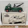 Image 2 : FIRST GEAR GMC 1952 DIECAST HEAVY DUTY WRECKER - 1:34 SCALE