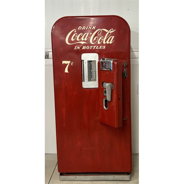 COCA-COLA VENDO VENDING MACHINE 