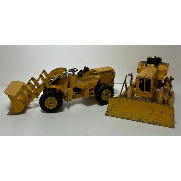 LOT OF 2 - JOHN DEERE & STRENCO DIECAST BULLDOZERS