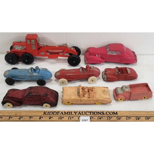 LOT OF 8 - RUBBER TOY VEHICLES - INCL AUBURN GRADER, ROADSTERS & RT SEDAN ETC.