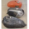 Image 3 : LOT OF 3 - MOTORCYCLE GAS TANKS 