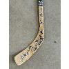 Image 7 : LOT OF 2 - SIGNED HOCKEY STICKS - INCL MAPLE LEAFS