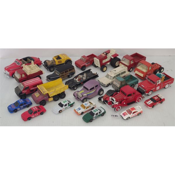 QTY OF TOY CARS - INCL CORGI, HOTWHEELS, RACING CHAMPIONS, ETC. 