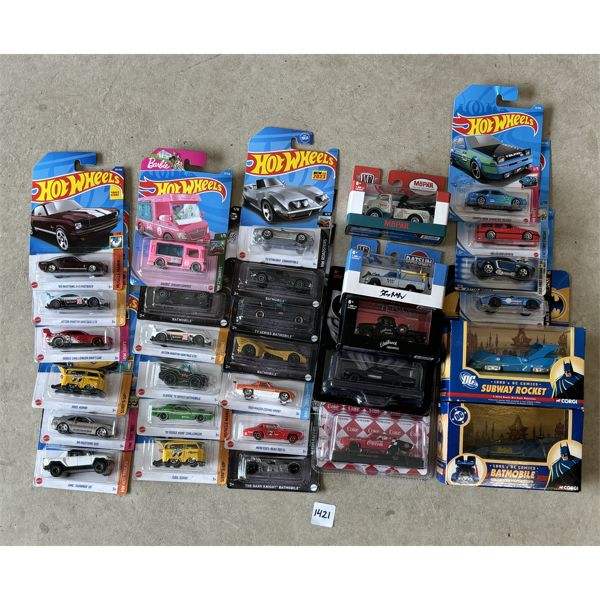 LOT OF 30 - HOTWHEELS - INCL '84 MUSTANG SV0 & GMC HUMMER EV, ETC