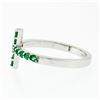 Image 6 : NEW 14k White Gold 0.25 ctw Round Green Emerald Curved Sideways Cross Band Ring