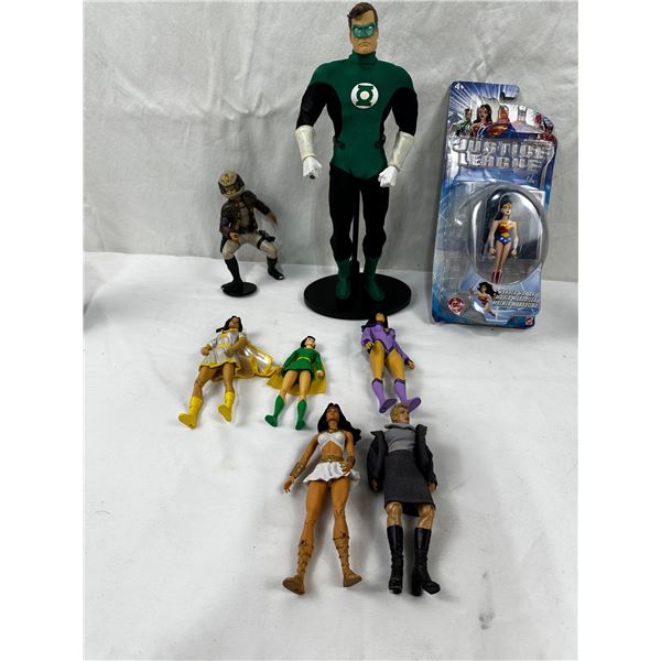 Figurines Lot