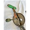 Image 2 : Vintage Kitchen Utensils