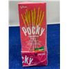 Image 2 : Pocky Strawberry Biscuit Cookies (5 x 33g)