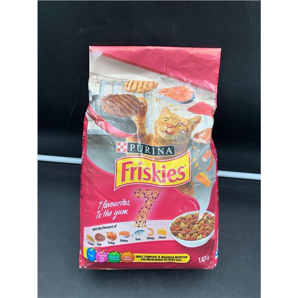 Purina Friskies Cat Food (1.42kg)