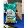 Image 1 : Circle K Salt & Vinegar Potato Chips (7 x 180g)