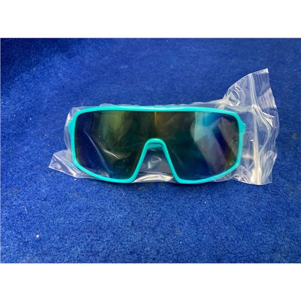 Truly Hard Spritzer Sunglasses