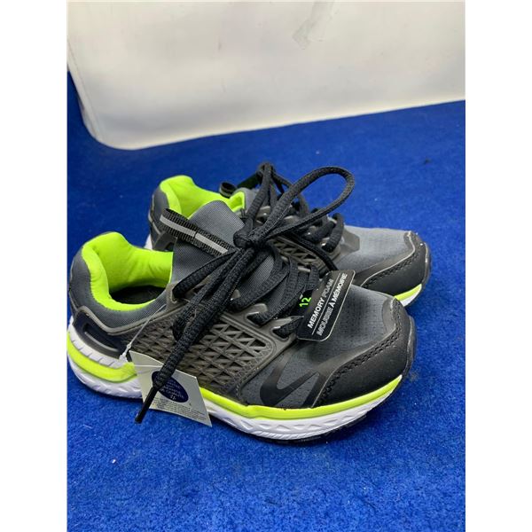 Memory Foam Boys Shoes (size 12)