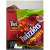 Image 2 : CASE LOT Twizzlers Gummies Tongue Twisters 10 x 182g