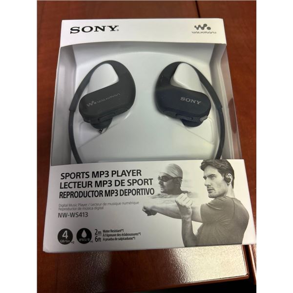 Sony Sports MP3 Player 4GB water resistant Headphones