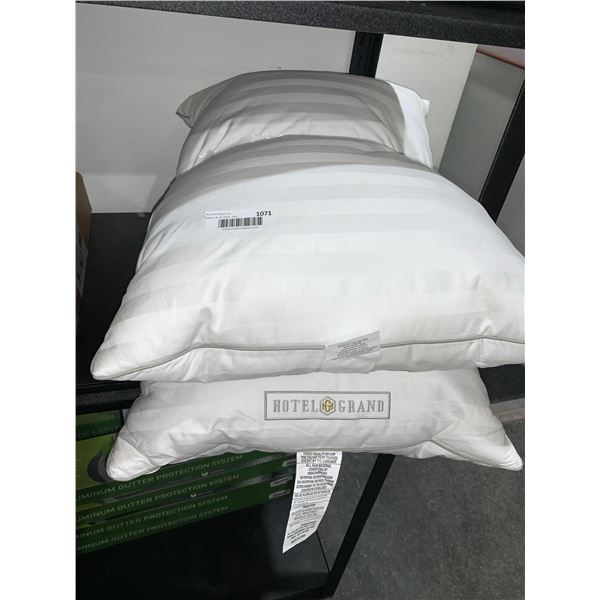 Hotel Grand Set of 2 Pillows Standard Queen