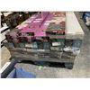 Image 5 : Pallet Lot of Approx 400sq/ft Misc Flooring