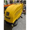 Image 11 : Tomcat 2500 Commercial Floor Washer and Charger