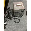 Image 12 : Tomcat 2500 Commercial Floor Washer and Charger
