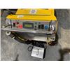 Image 2 : Tomcat 2500 Commercial Floor Washer and Charger