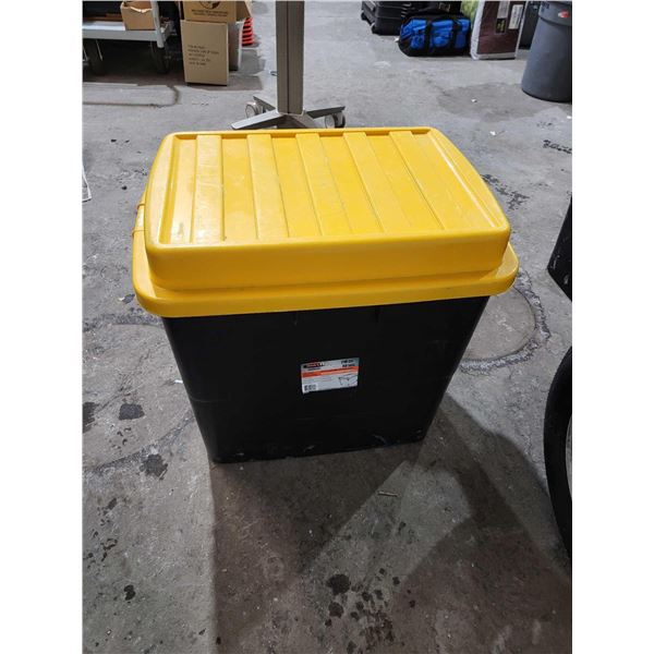 MaxIt 55 Gallon Heavy Duty Tote with Lid