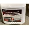 Image 2 : Co-op Antifreeze / Coolant HD Diesel Premixed 9.46L