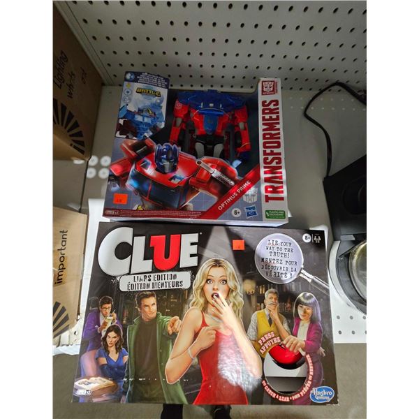 Transformers Battel Call Playset & Clue Liars Edition Board Game
