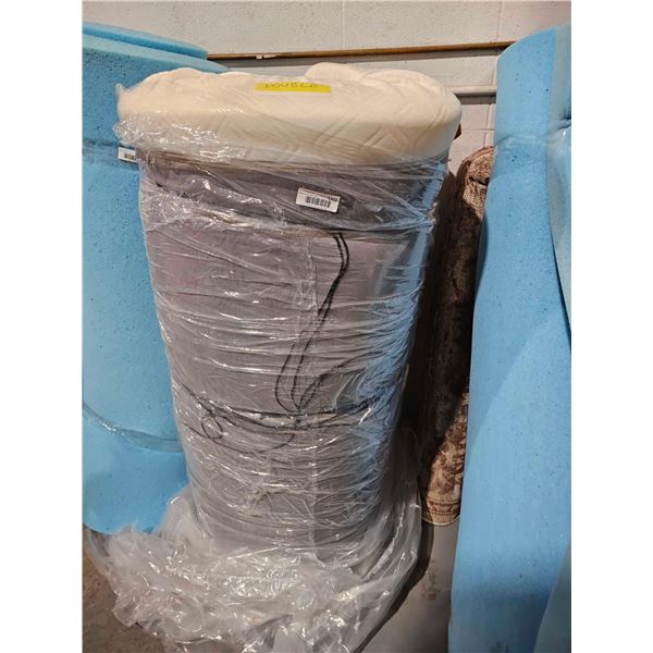 Gel Memory Foam Bed Topper with Washable Cover - Queen Size