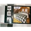 Image 3 : Roots Home 3 Peice Reversible Sherpa Comforter Set Queen Size