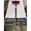 Image 1 : 58" Telescopic Snow Brush