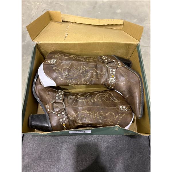 Ladies Roper Boots Size 8