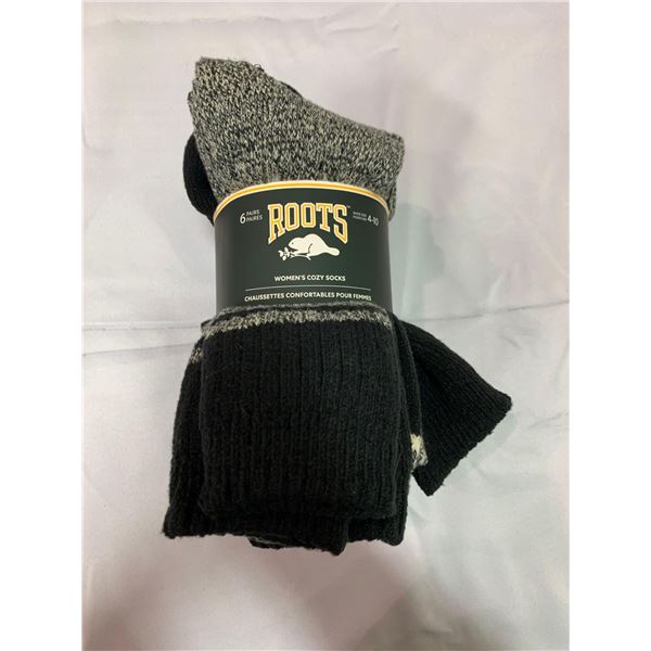 Roots Womans Cozy Socks 6 Pairs Size 4-10